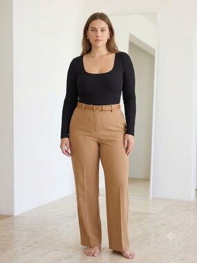 The Post Ribbed Black Bodysuit Top with Scoop Neck Size L TTS